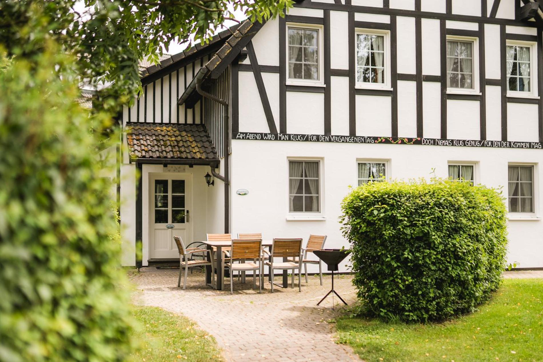 Hof Koehne - Doppelhaus - Wohnung Dreifachhexe Schmallenberg Bagian luar foto